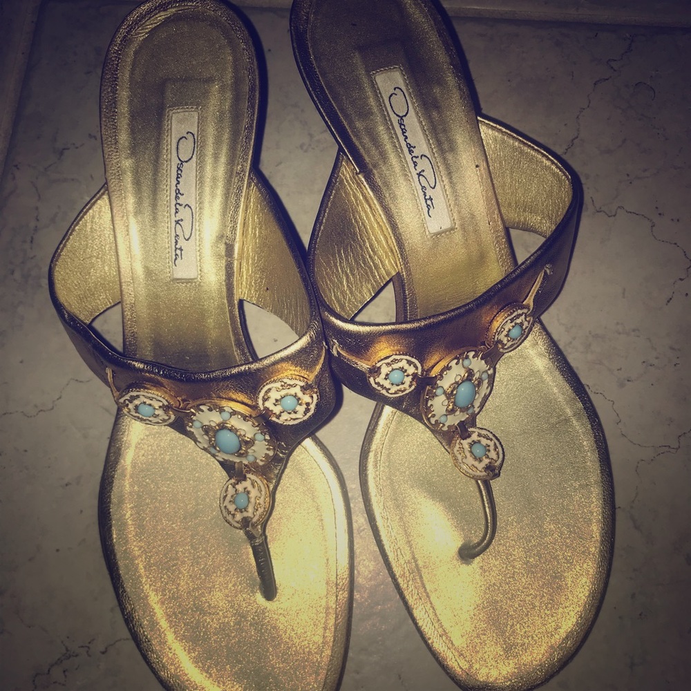 Oscar de la Renta kitten heels